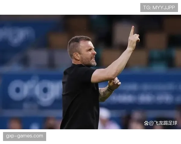 北伦敦热刺新赛季战略调整显成效,球队状态回暖引关注 北伦敦热刺新赛季战略调整显成效,球队状态回暖引关注