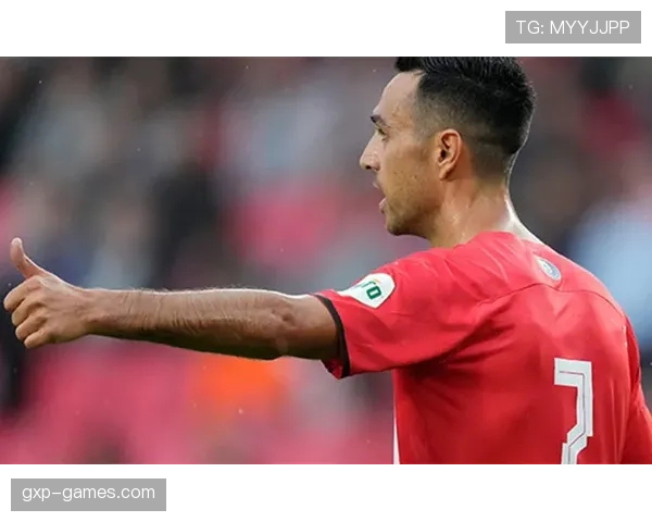 加拉塔萨雷边路快攻亮眼，状态回升引关注