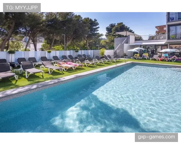 陈芋汐家里是不是把泳池当浴缸用啊